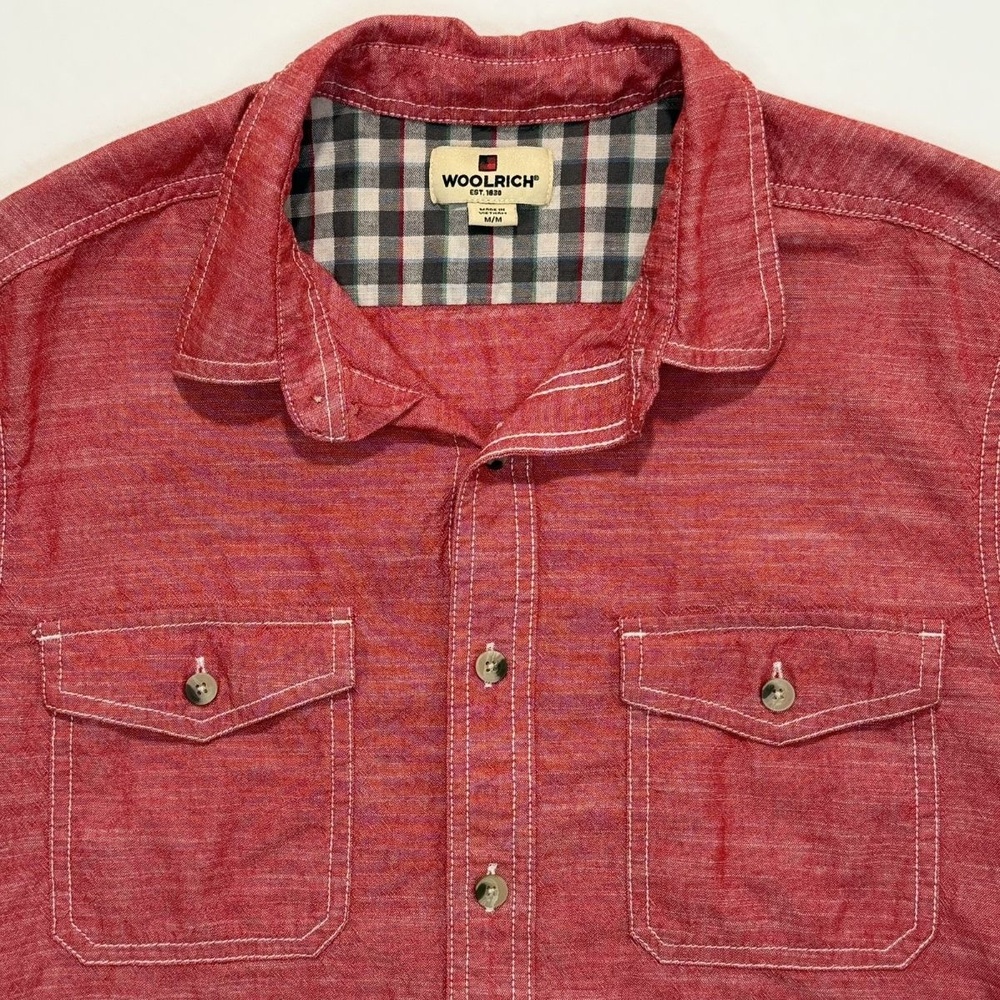 Woolrich Shirt Men’s Medium Red Chambray Short Sleeve Button Up Casual Top